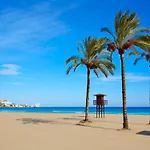Apartamento Cerca De La Playa Con Terraza Y Aire Acondicionado - Es-180-16