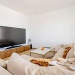 Design Wohnung Mit Viel Luxus