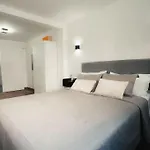 Modern Andalusian House One Minute From The Beach