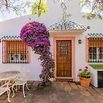 Charming House With Private Pool And Garden