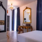 Pries Homes La Casa Azul