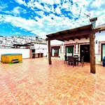 Elegant Villa With Jacuzzi In Canillas De Albaida