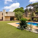 Villa Llum With Views, Pool 25 Minutes From Bcn