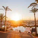 Marina Real 211