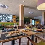 Apartamentos Estival Park