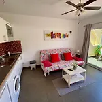 Cozy And Sunny Apartment With Everything You Need, Great Location