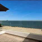 Carvajal Beach Apartment