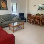 Estupendo Apartamento En Zona Tranquila