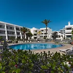 Go2Tenerife Apart Sira Family, Pool & Beach