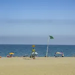 Cubo'S Estepona Oceanview Apartment & Free Parking