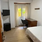 Hostal - Restaurante Playa Azul