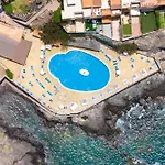 Sueno Azul Front Mer