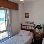 El Tiburon - Piso Con Espectaculares Vistas Al Mar - Solo Para Familias Ideal Para 4 Personas - Aire - Calefaccion - Ganador Award 2025, 2024, 2023, 2022