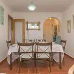 Marina Place - Apartment With Free Wifi