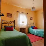 Casas Rurales El Viejo Castano - Valle Del Genal