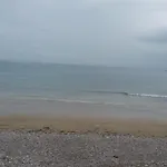 Casa Con Jardin Privado Cerca De La Playa, Para Descansar Y Relajarse
