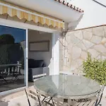 Villa With Sea Views & Heated Pool