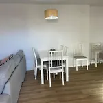 Apartamento 4 Dormitorios 2 Banos Parking