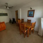 El Piso Mirando El Mar, Mar De Cristal