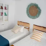 Edificio Reformado Con 2 Pisos En Tarifa Centro