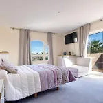 Lets In The Sun - Villa La Cala