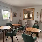 Villa Iri Habitacion N1 Con Bano Propio Y Balcon