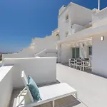 Stunning Views, Terrace, Pool, Wifi & Near Centre