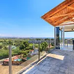 Panoramic Villa - Only Families