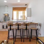 2 Bedroom Nice Apartment In Benalmadena