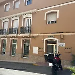 Hostal Avenida