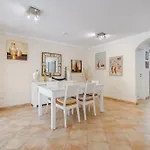 Villa With Private Pool And Beautiful Garden