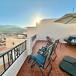 Casa Con Terraza Y Patio Privado En Salobrena