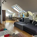 Bustos Home Apartamento