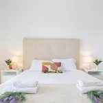 Mi Capricho Modern Sunshine - Happy Rentals