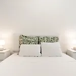 Stay U-Nique Apartment Agua