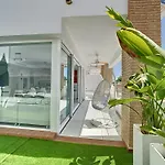 Chic Escape, 5 Room Modern Villa