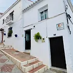 Cozy Historical Andalusian 3Br House Peachy Stays