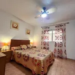 Almerimar Amplio Apartamento De 3 Habitaciones Con Piscina, Pista De Padel, Futbol Y Garaje Cubierto Para 2 Coches En Altas Entinas