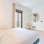 Modern 2 Bed Apt In Casares