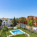 Modern 2 Bed Apt In Casares