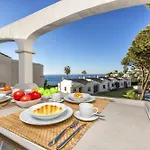 Vivi Homes - Nico Pool, Terrace & Sea View