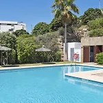 Vivi Homes - Casa Skye Pool, Terrace & Sea View