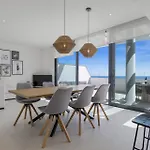Vivi Homes - Gerrard Jacuzzi, Terrace, Pool & Sea Vew