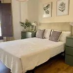 Grand Patio Apartment
