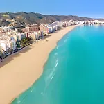 Nuevo, Con Vistas Al Mar Y A 50 Metros De La Playa