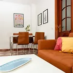 Piso En Barrio Tradicional Malagueno