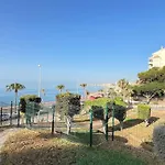 Hermoso Apartamento De 2 Dormitorios, Gran Terraza, Vistas Al Mar Y Cerca De La Playa 