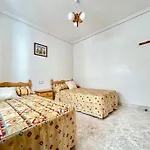 Ruim Appartement Op Derde Lijn Strand