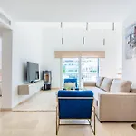 Riviera Alto Escape