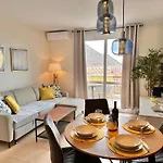 Sunshine Apartment With Sea Viev